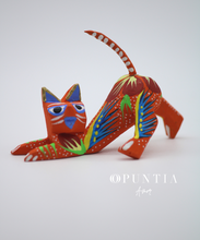 Cargar imagen en el visor de la galería, Alebrijes miniatura