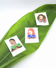 Cargar imagen en el visor de la galería, Aretes en forma de corazón