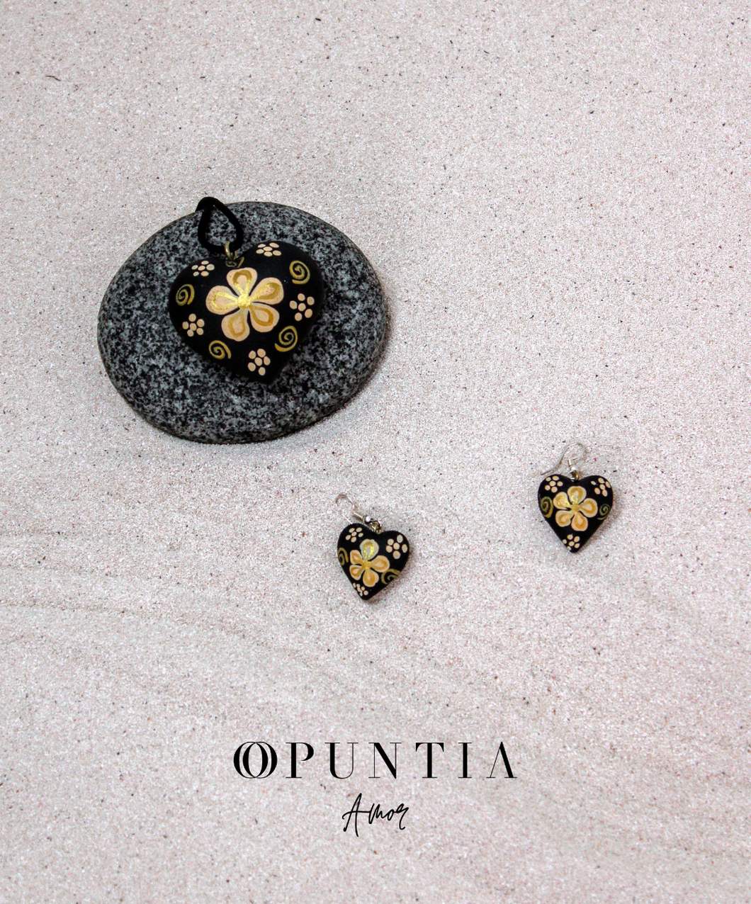 Conjunto de Collar y Aretes en Forma de Corazón Pintado a Mano